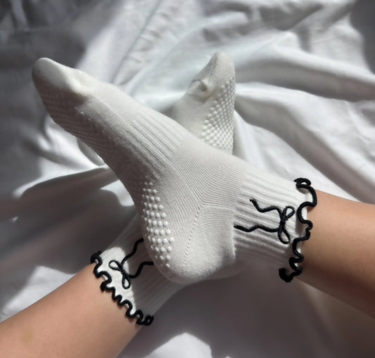 grip socks
Pilates socks
Grippy socks
Grippy pilates socks
Yoga grip socks